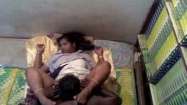 Kerala Pussy Licking - Malayali Kerala Girl Gets Her Pussy Eaten And Enjoyed By Her Guy porn  indian film