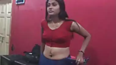 Sexy Desi With Deep Navel And Boobs porn indian film