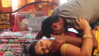 Desi bhabhi arousing lovers mood in bedroom