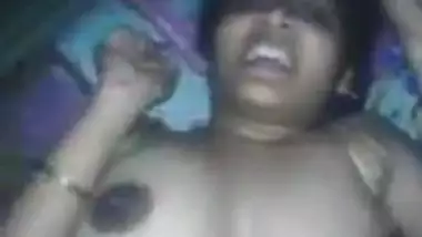 Desi girlfriend’s hot and sexy naked body