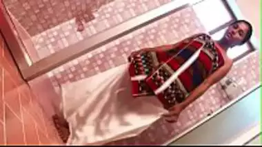 Sexy bhabhi bathing wearing just a towel