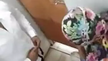 Couples Fucking In Hospital Bathroom Caught