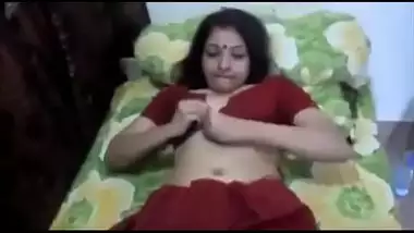 Indian Newl merried wife fucking with Ex Bf in her hom