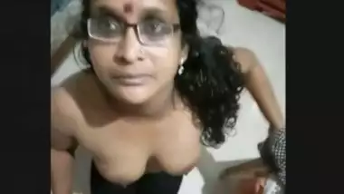 Horny bhabi selfie video making