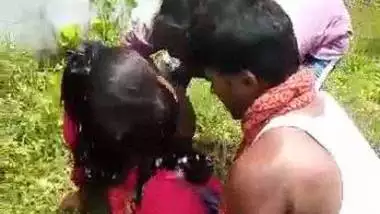 Bhojpuri Outdoor Group Sex porn indian film