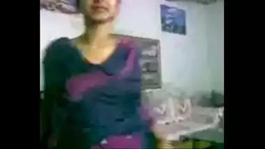 Sexy Punjabi Teen Chick’s Scandal With Lover 1
