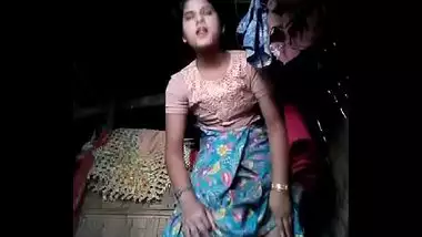 Choti Choti Ladki Ki Chudai Seal Tod Chudai - Choti Ladki Ka Sex Seal Todne Ka Sex Ka Video indian sex videos at  Rajwap.pro