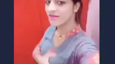 Desi cute girl hot selfie video making