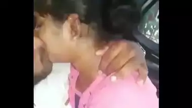 Hot Telugu randi sucking penis inside car