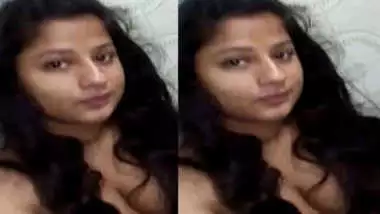 Desi Girl Has A Sex Xxx Pussy To Be Masturbated And Fingered In Shower porn  indian film