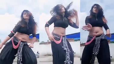 Indian belly dancer sucking and