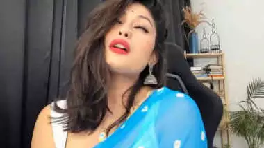 380px x 214px - Famous Cam Model Anna Stripe Hot Video porn indian film