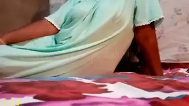 Desi aunty handjob husband cock