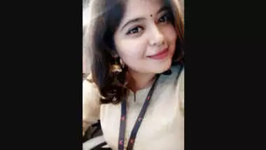 Beautiful Bengali Cute Girl Ready For Fuck