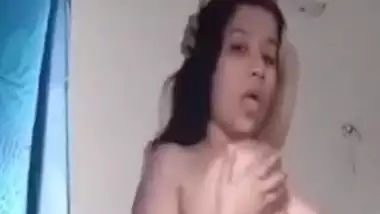 Bangladeshi Beautiful Sexy Girl Showing updates