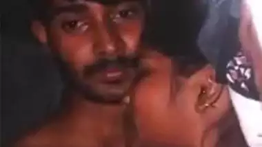 Young Tamil lovers home sex video leaked online