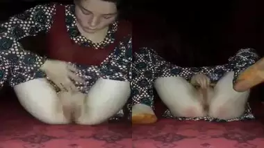 Himachal village wife fingering pussy on cam
