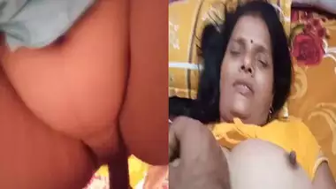 Horny mature Desi wife sex with her husband?s friend
