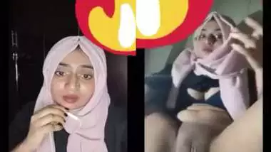 Sexy Bangladeshi Hijab girl showing pussy