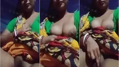Unsatisfied Horny Bengali Bhabhi Fingering porn indian film