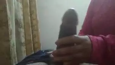 Indian girl tugjob boobjob to her customer at his house