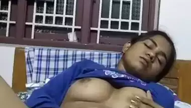 Desi Wife masturbating Beautiful Expression