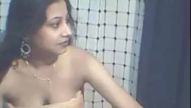 Shikari Sex - Nikli Choriya Sexy Hd Movie Shikari indian sex videos at Rajwap.pro