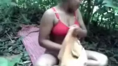 Desi Village Girl Fucked By Neighbor In Jungle.