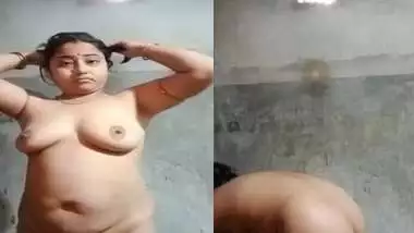 Bengali boudi sex mood naked in bathroom