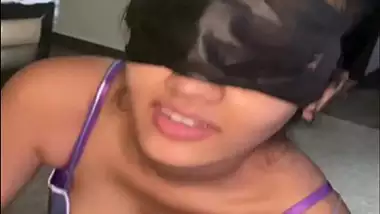 Blindfolded Indian girl sex video with her BF