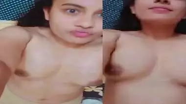 Beautiful girl boobs show viral selfie video
