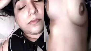 Paki Youtuber Ayesha Akhram viral nude boobs show