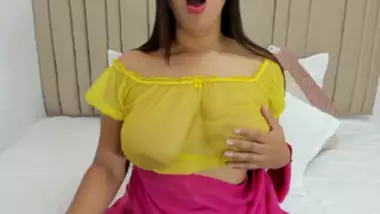 sexy curvy lady big boobs and deep navel in pink bra
