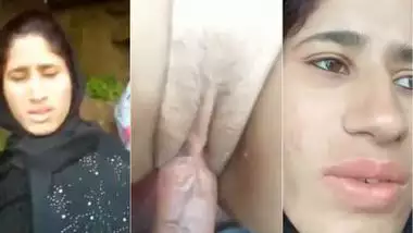 Poor lady fucks outdoors for money in Pakistani porn
