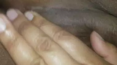 Wet juicy Indian pussy