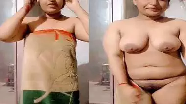 Big Boobs Chubby Girl Removing Towel And Nude Porn Indian Film