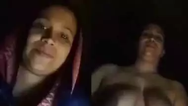 Pakistani unsatisfied aunty strips and shows nude body